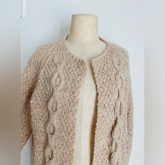 Vintage Tan Cream HandKnitted Cardigan Sweater Duster - Picture 11 of 11